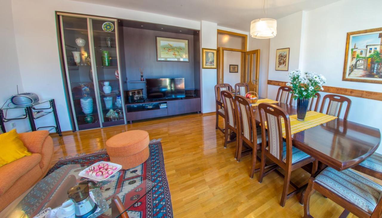 Apartment Italy - Promenade Мостар Екстер'єр фото